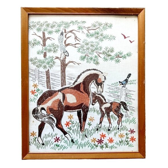 Horses On Farm Thread Yarn Art Framed 1960-70s Antique Original Artwork SS - Picture 2 of 8